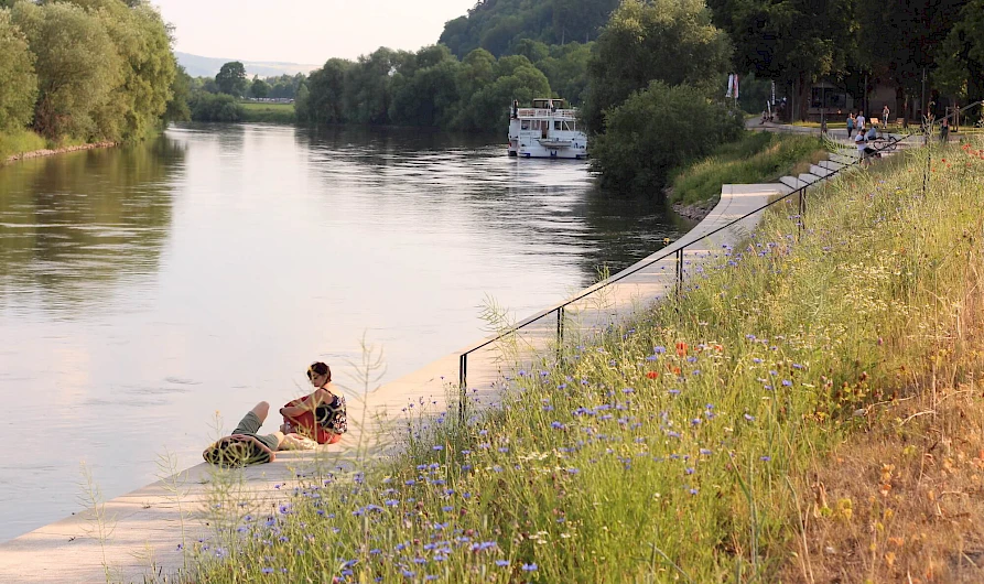 Weser promenade Höxter 1